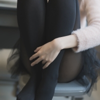 少女黑纱裙美腿10