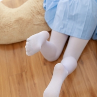 玩具熊和白裤袜少女73