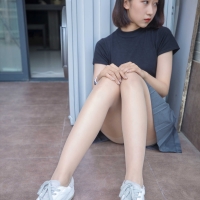 新疆少女阿依古丽美腿10