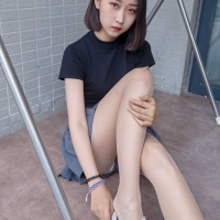 新疆少女阿依古丽美腿24