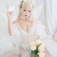 白烨cos5