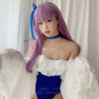白烨cos8