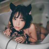姜仁卿 浴室小黑猫4