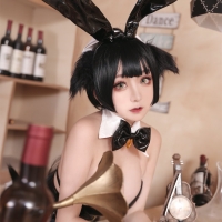 碧蓝航线高雄獒酒吧兔女郎5