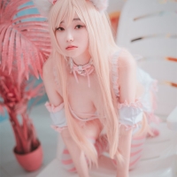 Bambi Jesuis 粉白猫猫2