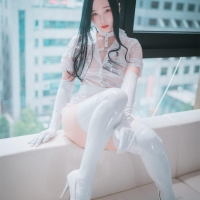 Bambi Jesuis 白色透明护士1