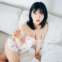 Hana Song 樱桃裙2