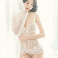 Yuna윤아 小透明3