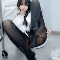 轩萧学姐 黑裤袜小护士4