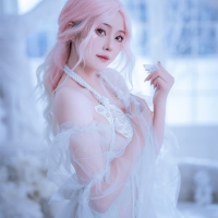 Natsuko 夏夏子 白天蛾1