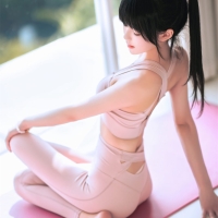桜桃喵 粉嫩瑜伽服2