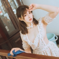 Natsuko 夏夏子 碎花围裙2