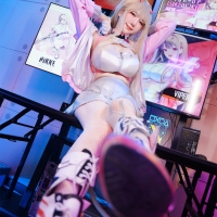 Sally Dorasnow Viper毒蛇1