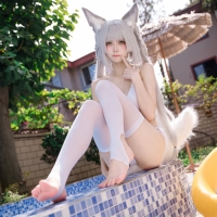 九柒喵 朝凪泳装圣路易斯3