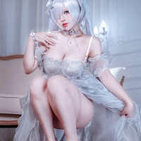 半半子 NIKKE哭泣的灰姑娘4