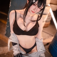 Sally Dorasnow 亚白米娜4