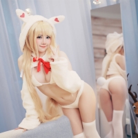 Sally Dorasnow Marin圣诞兔女郎1
