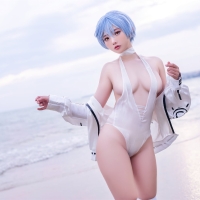 Messie Huang 绫波丽泳装2
