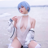 Messie Huang 绫波丽泳装4