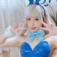 Quan冉有点饿 飞鸟马时兔女郎3