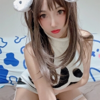 刺青Poi 奶牛毛衣1